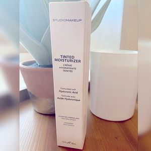 Studio Makeup Tinted Moisturizer Honey